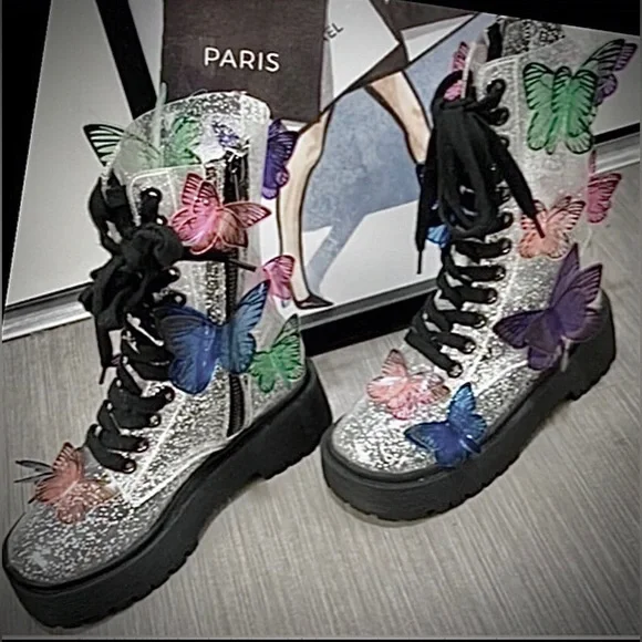 Dolls Kill Club EXX 3D butterfly Terrarium combat boots silver glitter size 5 - Picture 3 of 12